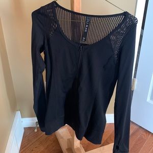 Lorna Jane Mesh black Jacket Size Small